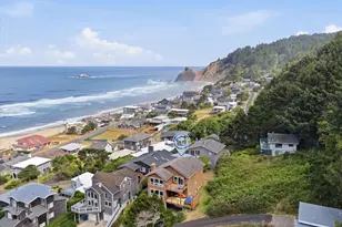 1929 NE 71st St, Lincoln City, OR 97367 - Photo 2