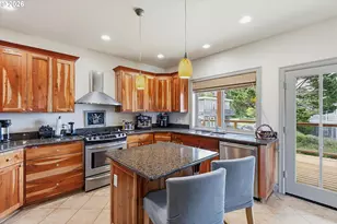 1929 NE 71st St, Lincoln City, OR 97367 - Photo 10