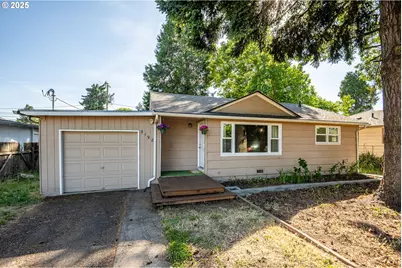 3198 Pheasant Blvd, Springfield, OR 97477 - Photo 1