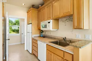 30525 NE Canter Ln, Sherwood, OR 97140 - Photo 28