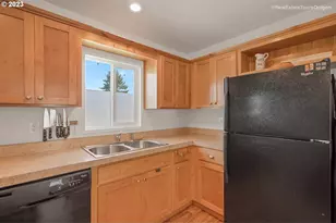 4155 NE Three Mile Ln, McMinnville, OR 97128 - Photo 14