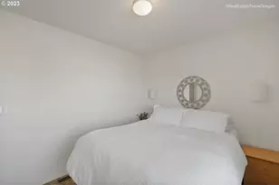 4155 NE Three Mile Ln, McMinnville, OR 97128 - Photo 16