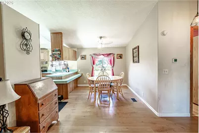 1065 6th St, Gervais, OR 97026 - Photo 8