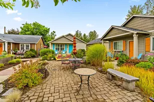 3031 Hummingbird Ln, Eugene, OR 97405 - Photo 4
