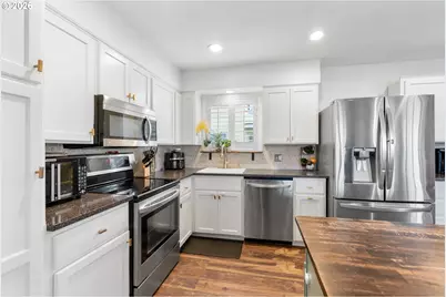 3540 Royal Crest Dr, The Dalles, OR 97058 - Photo 12