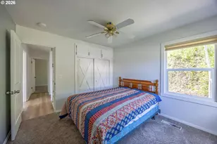 1830 NW Goetz St, Roseburg, OR 97471 - Photo 12