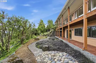2109 NW Couch St, Camas, WA 98607 - Photo 26