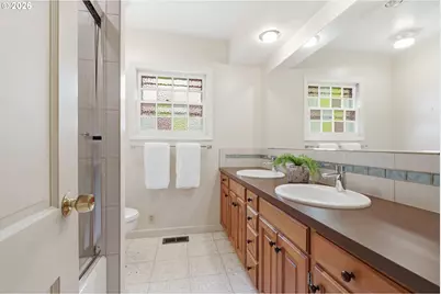 2109 NW Couch St, Camas, WA 98607 - Photo 18