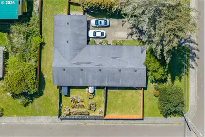 401 S Marple St, Coos Bay, OR 97420 - Photo 2