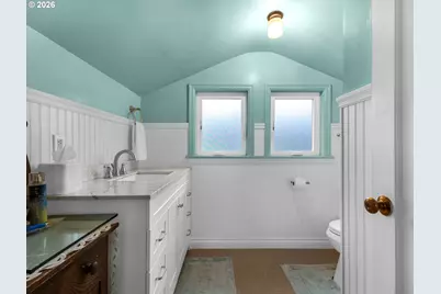 664 Kensington Ave, Astoria, OR 97103 - Photo 22