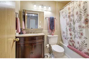 1421 E 4th Cir, La Center, WA 98629 - Photo 16