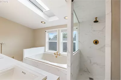 2530 NE 58th Ave, Portland, OR 97213 - Photo 16