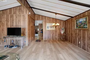 1601 Rhododendron Dr, Florence, OR 97439 - Photo 10