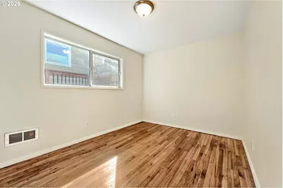 137 SE 73rd Ave, Portland, OR 97215 - Photo 14