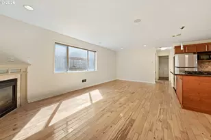 137 SE 73rd Ave, Portland, OR 97215 - Photo 4