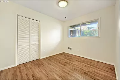 137 SE 73rd Ave, Portland, OR 97215 - Photo 10