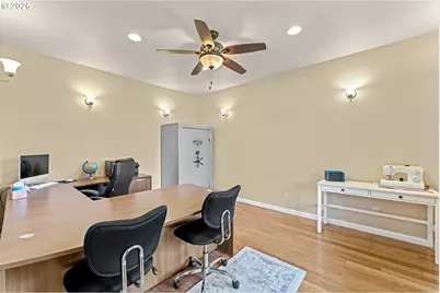 7015 NE Ferris Rd, La Center, WA 98629 - Photo 8