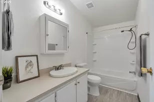 8300 NE Quatama St, Hillsboro, OR 97006 - Photo 16