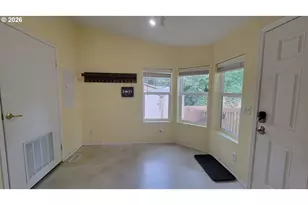 540 Shorepines Ct, Coos Bay, OR 97420 - Photo 10