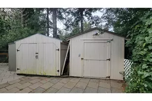 540 Shorepines Ct, Coos Bay, OR 97420 - Photo 22