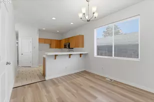 4236 NE 76th Ave, Portland, OR 97218 - Photo 6