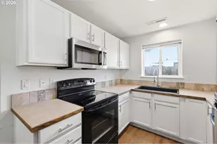 5754 Orchid Ln, Springfield, OR 97478 - Photo 10