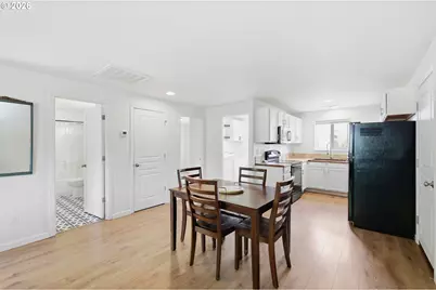 5754 Orchid Ln, Springfield, OR 97478 - Photo 8