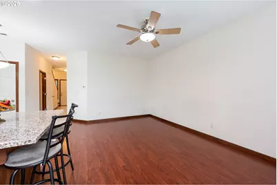 810 E 9th St #B8, Newberg, OR 97132 - Photo 8