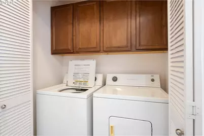 810 E 9th St #B8, Newberg, OR 97132 - Photo 20