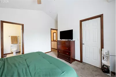 810 E 9th St #B8, Newberg, OR 97132 - Photo 8