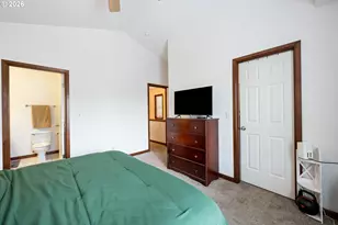 810 E Ninth St, Newberg, OR 97132 - Photo 8