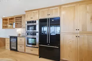 2693 Cupola Dr, Eugene, OR 97403 - Photo 16