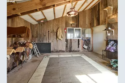 38252 S Blair Rd, Molalla, OR 97038 - Photo 36