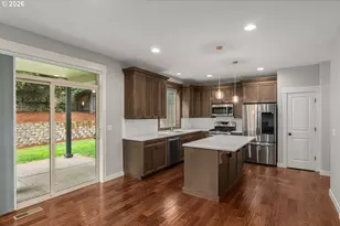 651 W U St, Washougal, WA 98671 - Photo 8