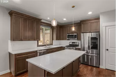 651 W U St, Washougal, WA 98671 - Photo 10
