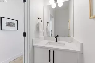 9261 SW 1st Ave, Portland, OR 97219 - Photo 18