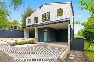 9261 SW 1st Ave, Portland, OR 97219 - Photo 2