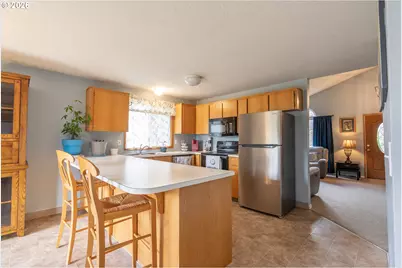 325 NW Denton Ave, Dallas, OR 97338 - Photo 10