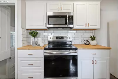 4043 NE 80th Ave, Portland, OR 97213 - Photo 12