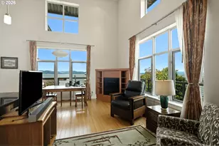 3930 Abbey Ln, Astoria, OR 97103 - Photo 6