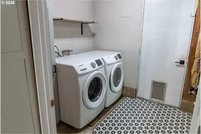 660 SW Coral St, Junction City, OR 97448 - Photo 28