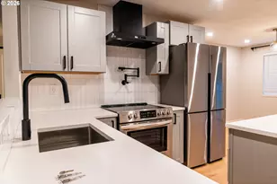 660 SW Coral St, Junction City, OR 97448 - Photo 8