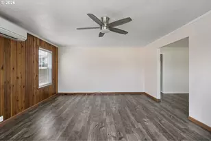 694 32nd St, Springfield, OR 97478 - Photo 10
