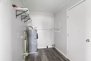 694 32nd St, Springfield, OR 97478 - Photo 28