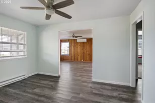 694 32nd St, Springfield, OR 97478 - Photo 14