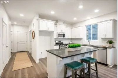 1477 N Millican Creek St, Lafayette, OR 97127 - Photo 6