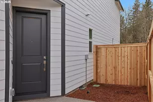 1477 N Millican Creek St, Lafayette, OR 97127 - Photo 2