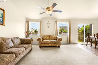 3090 Reed Ave, Woodburn, OR 97071 - Photo 6