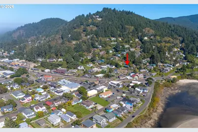 242 Prospect Ave, Yachats, OR 97498 - Photo 22