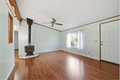 4966 Parsons Ave, Eugene, OR 97402 - Photo 2